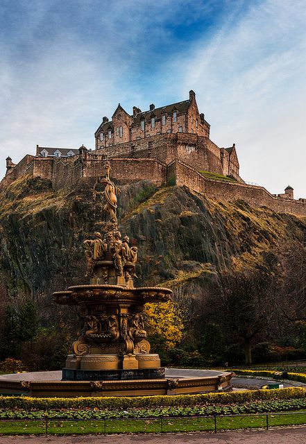 edinburgh castle scotland