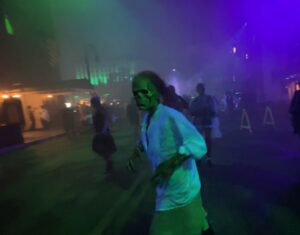 scare zone nighttime