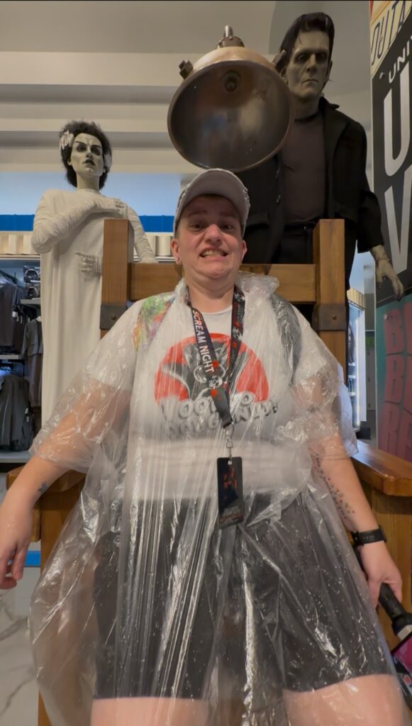 Halloween Horror Nights picture station